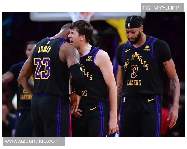 湖人对掘金精彩对决回顾94场比赛中的关键时刻与球员表现分析